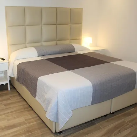 Lägenhetshotell Fanny 4*