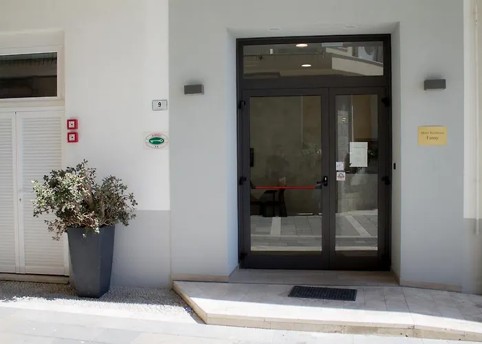 Fanny Lejlighedshotel Alassio